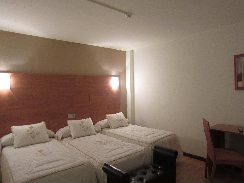 Hotel Acebos Azabache Gijón Zewnętrze zdjęcie