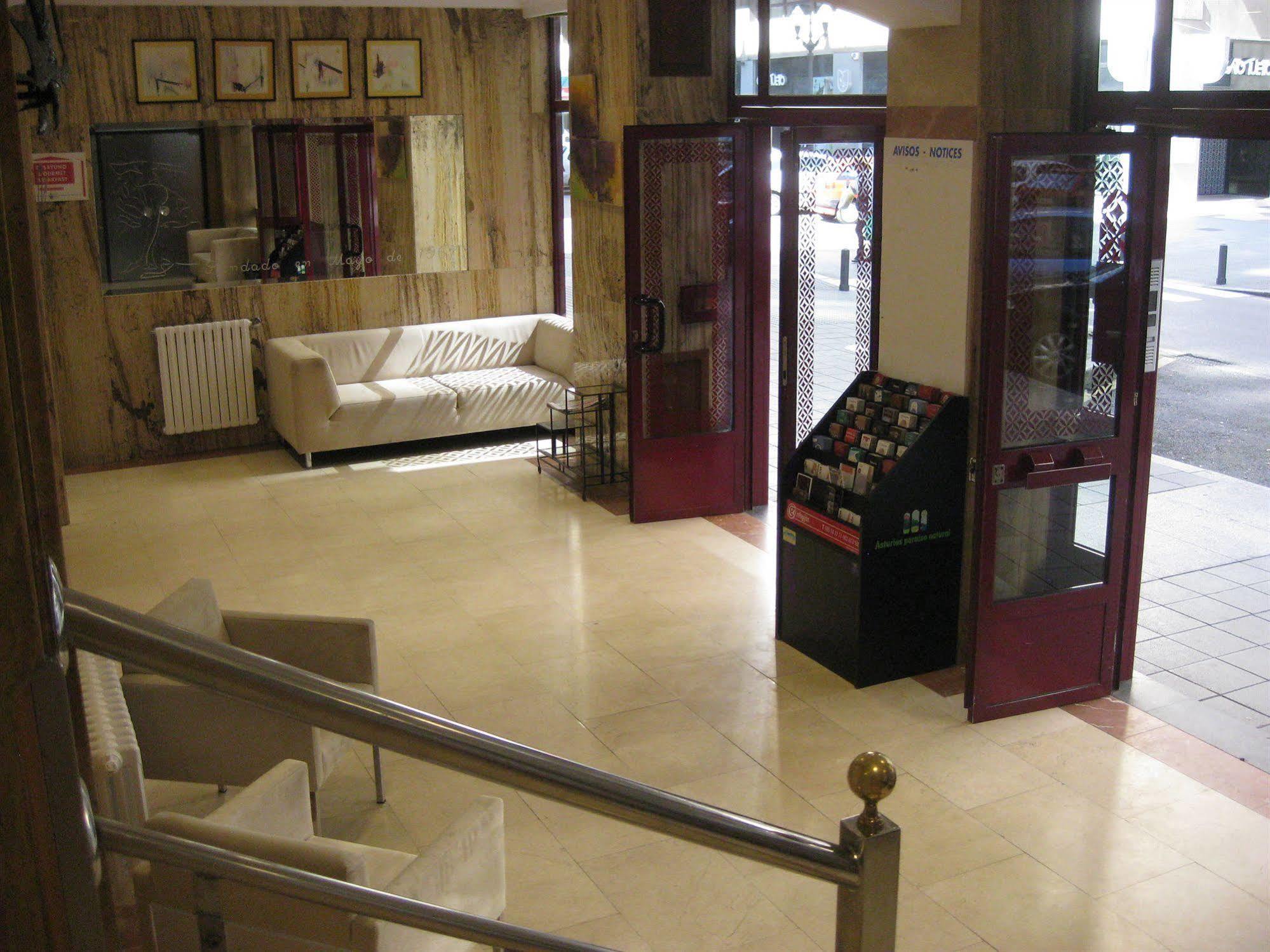 Hotel Acebos Azabache Gijón Zewnętrze zdjęcie