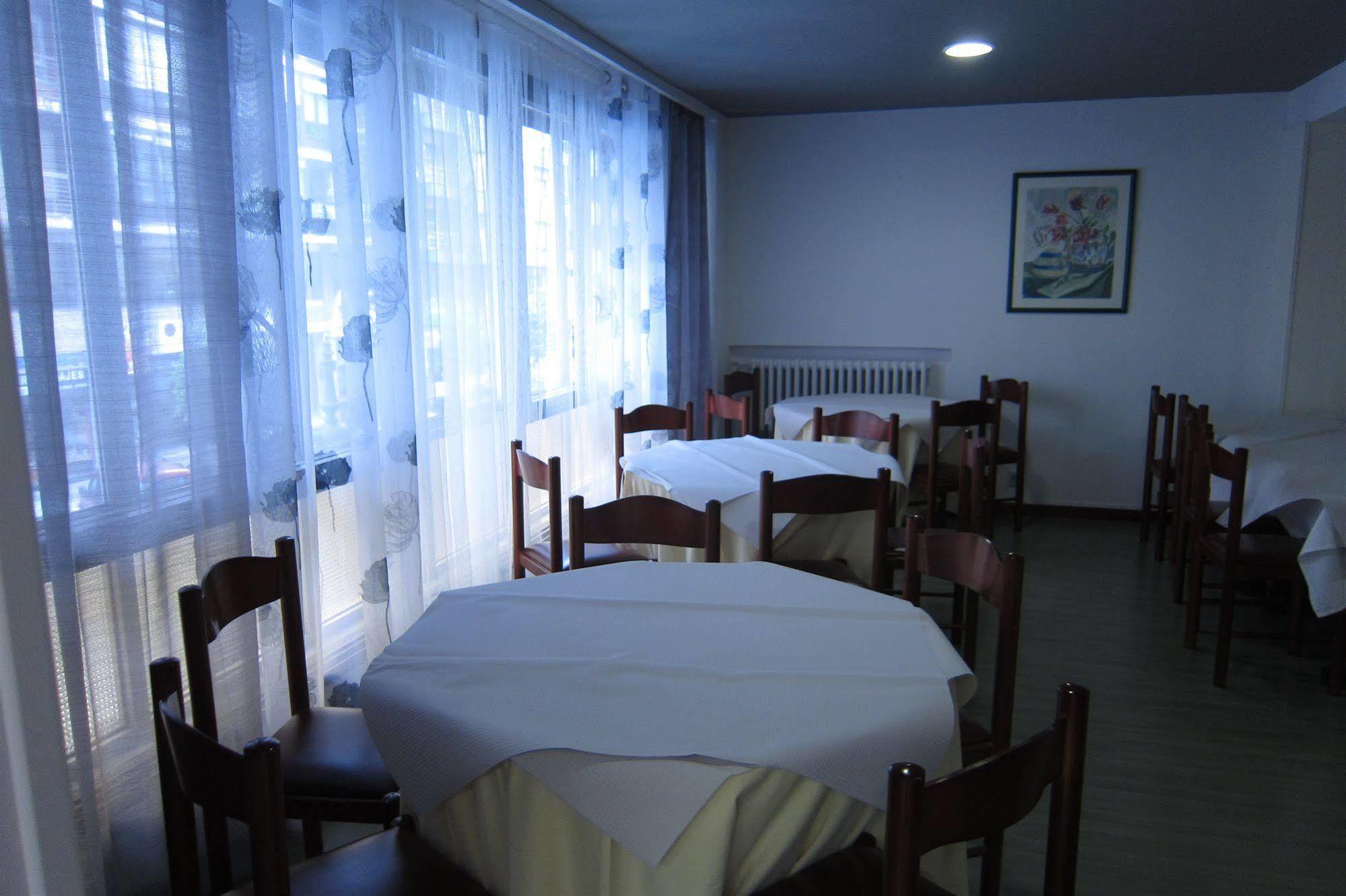 Hotel Acebos Azabache Gijón Zewnętrze zdjęcie