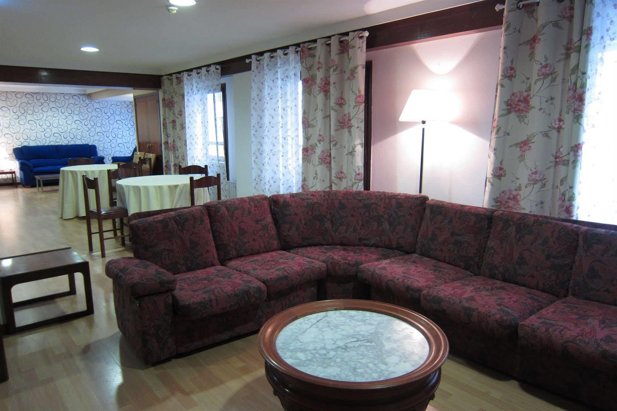 Hotel Acebos Azabache Gijón Zewnętrze zdjęcie